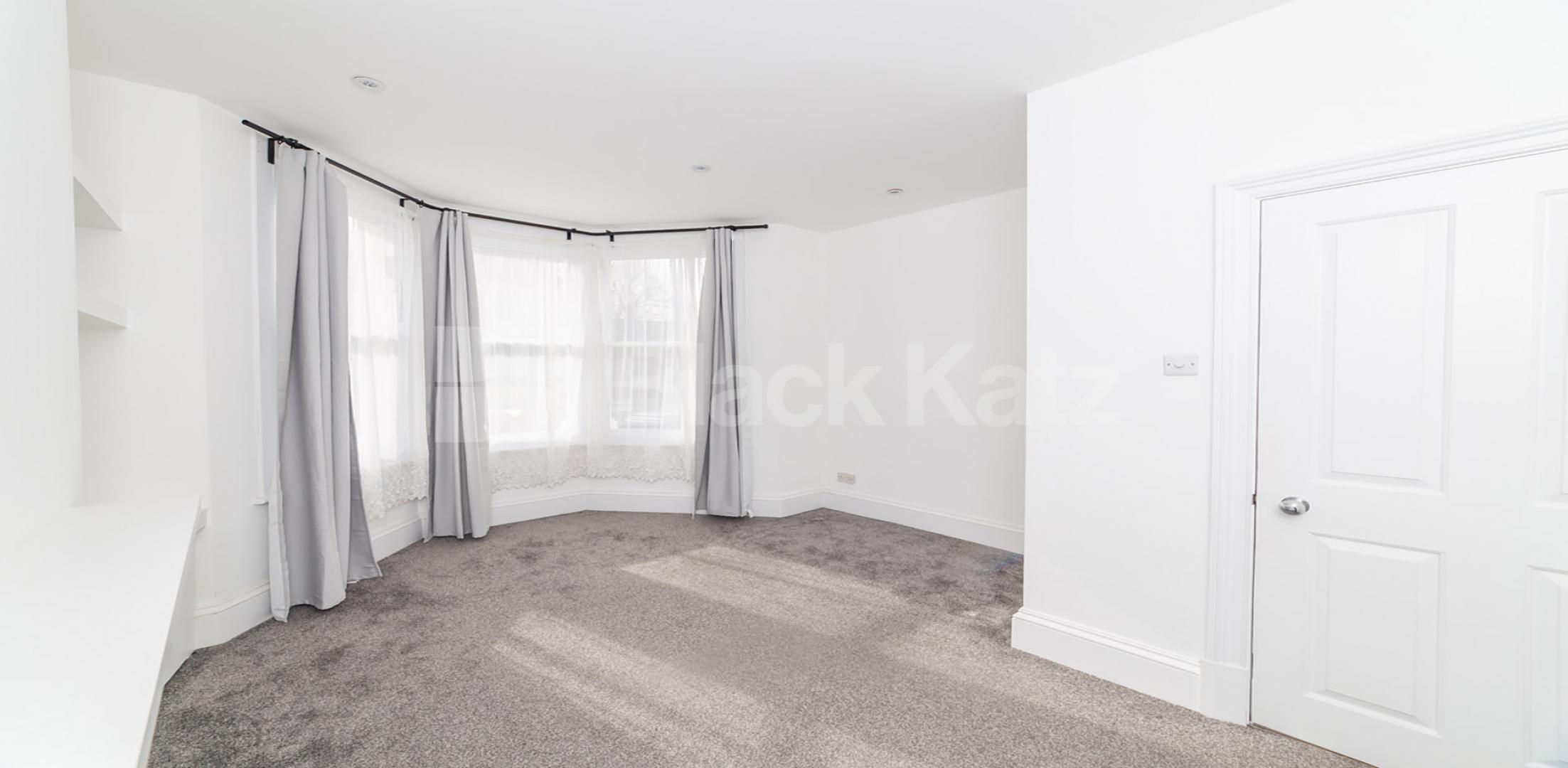 			New Instruction! Garden flat, 3 Bedroom, 1 bath, 1 reception Ground Floor Flat			 Imperial Road , Bounds Green / Wood Green